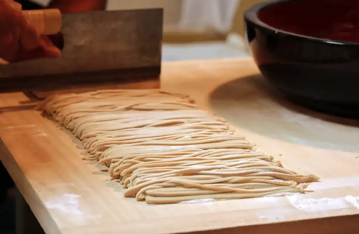 蕎麦打ち体験の様子